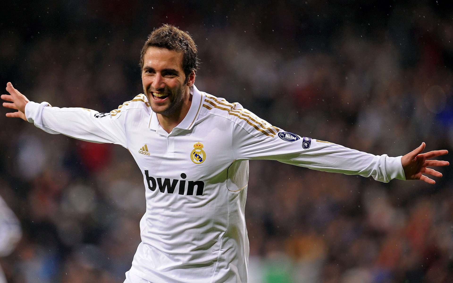 “非洲雄狮”雪地奔袭90米破门！冬奥热搜第一！，最新非洲雄狮纪录片