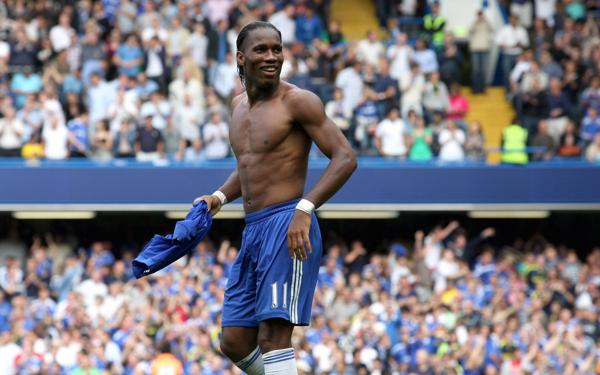 德国马术协会与国际马术联合会合作,举办国际马术交流活动,促进技术交流。