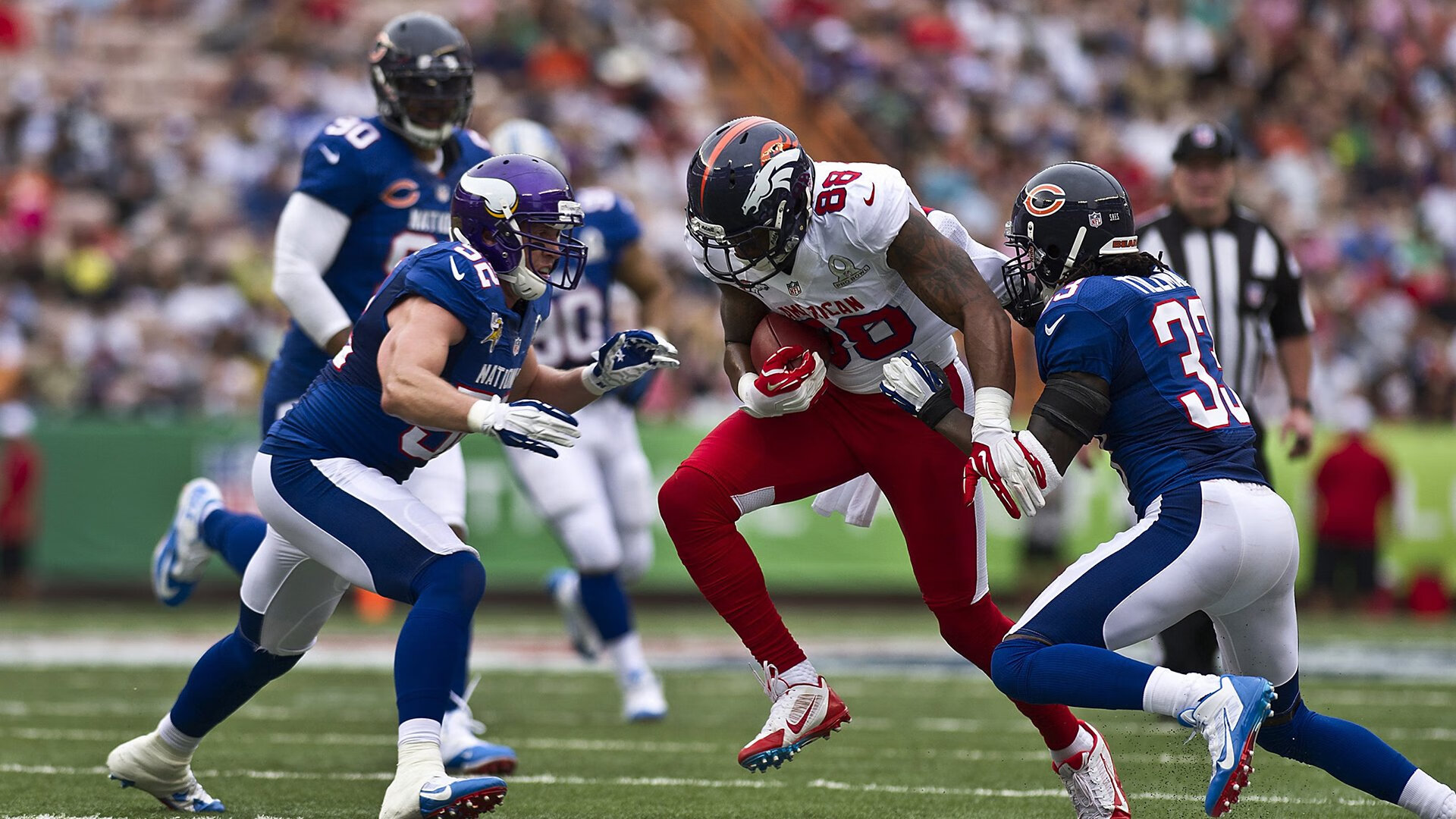 瑞士替补席自带小木屋取暖，观众羡慕疯了，瑞士的小木屋